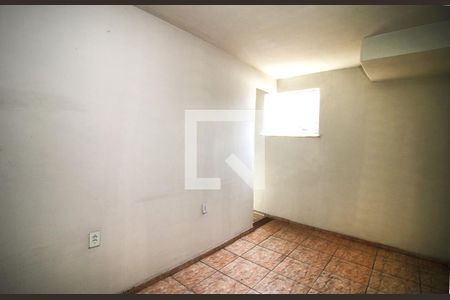 Sala de apartamento para alugar com 2 quartos, 70m² em Colégio, Rio de Janeiro