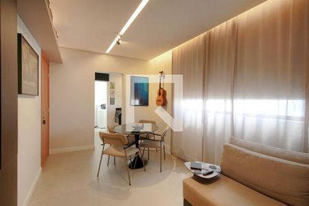 Sala de kitnet/studio à venda com 1 quarto, 47m² em Funcionários, Belo Horizonte