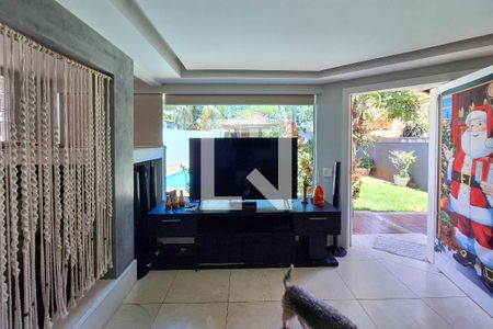 Sala de casa à venda com 3 quartos, 140m² em Maravista, Niterói