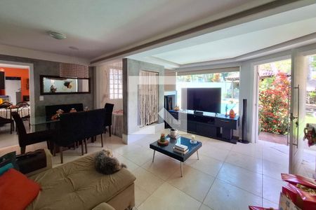 Sala de casa à venda com 3 quartos, 140m² em Maravista, Niterói