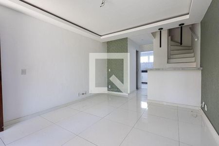 Casa à venda com 3 quartos, 136m² em Camboinhas, Niterói