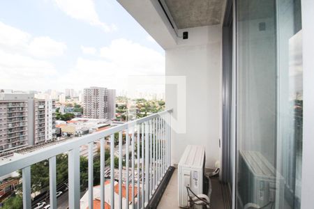 Varanda de kitnet/studio à venda com 1 quarto, 25m² em Indianópolis, São Paulo