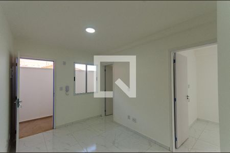 Sala de apartamento para alugar com 2 quartos, 41m² em Vila Santa Edwiges, São Paulo