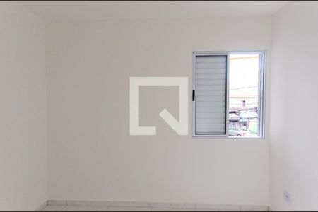 Quarto 2 de apartamento para alugar com 2 quartos, 41m² em Vila Santa Edwiges, São Paulo