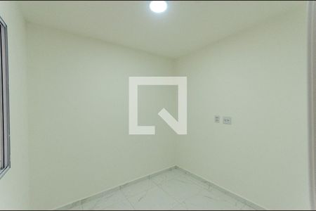 Quarto 1 de apartamento para alugar com 2 quartos, 41m² em Vila Santa Edwiges, São Paulo