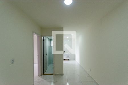 Sala de apartamento para alugar com 2 quartos, 41m² em Vila Santa Edwiges, São Paulo