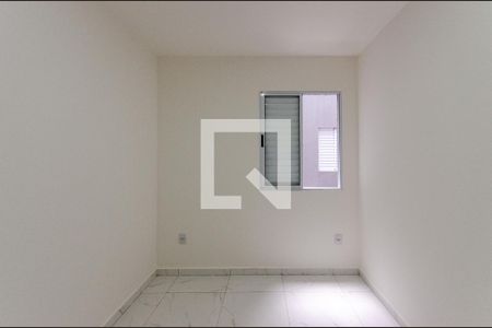 Quarto 2 de apartamento para alugar com 2 quartos, 38m² em Vila Santa Edwiges, São Paulo