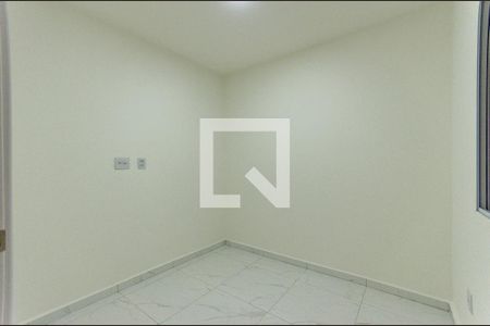 Quarto 1 de apartamento para alugar com 2 quartos, 38m² em Vila Santa Edwiges, São Paulo