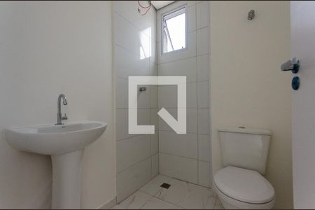 Banheiro de apartamento para alugar com 1 quarto, 32m² em Vila Santa Edwiges, São Paulo