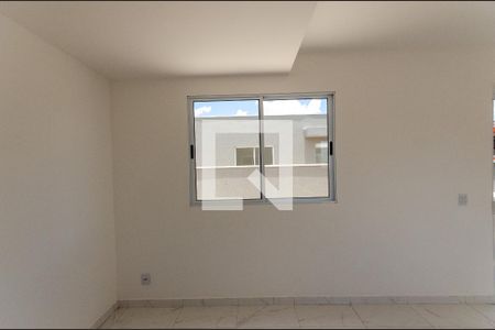 Sala de apartamento para alugar com 1 quarto, 32m² em Vila Santa Edwiges, São Paulo