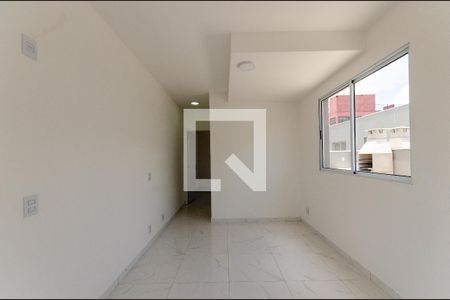 Sala de apartamento para alugar com 1 quarto, 31m² em Vila Santa Edwiges, São Paulo