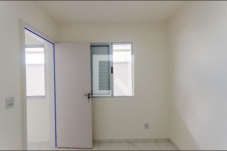 Quarto 1 de apartamento para alugar com 2 quartos, 38m² em Vila Santa Edwiges, São Paulo