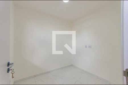 Quarto 1 de apartamento para alugar com 2 quartos, 38m² em Vila Santa Edwiges, São Paulo