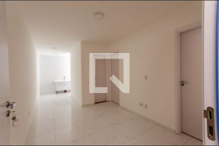 Sala de apartamento para alugar com 2 quartos, 39m² em Vila Santa Edwiges, São Paulo