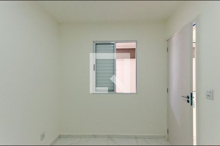 Quarto 1 de apartamento para alugar com 2 quartos, 39m² em Vila Santa Edwiges, São Paulo