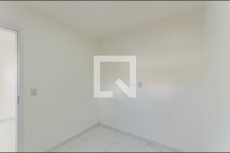 Quarto 1 de apartamento para alugar com 2 quartos, 38m² em Vila Santa Edwiges, São Paulo