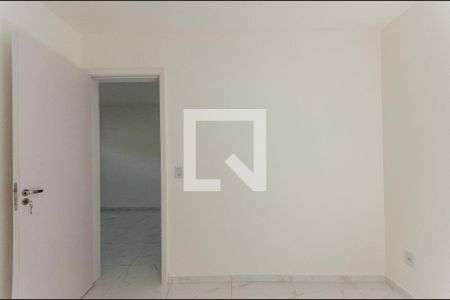 Quarto 2 de apartamento para alugar com 2 quartos, 38m² em Vila Santa Edwiges, São Paulo