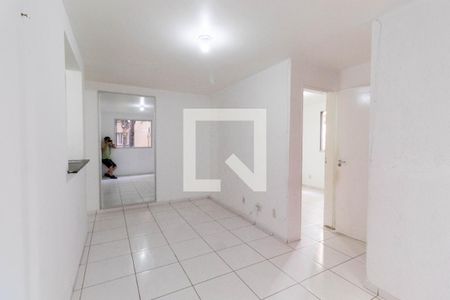 Sala de apartamento para alugar com 2 quartos, 46m² em Jardim Santa Teresinha, São Paulo