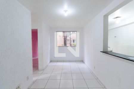 Sala de apartamento para alugar com 2 quartos, 46m² em Jardim Santa Teresinha, São Paulo