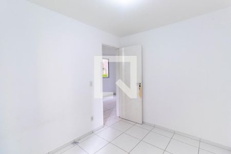 Quarto 1 de apartamento para alugar com 2 quartos, 46m² em Jardim Santa Teresinha, São Paulo