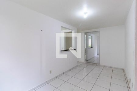 Sala de apartamento para alugar com 2 quartos, 46m² em Jardim Santa Teresinha, São Paulo