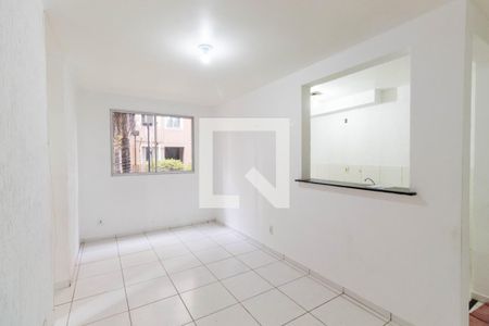 Sala de apartamento para alugar com 2 quartos, 46m² em Jardim Santa Teresinha, São Paulo