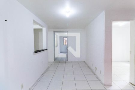 Sala de apartamento para alugar com 2 quartos, 46m² em Jardim Santa Teresinha, São Paulo