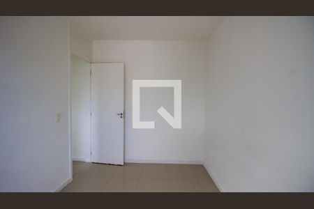 Quarto 1 de apartamento para alugar com 2 quartos, 48m² em Vargem Pequena, Rio de Janeiro