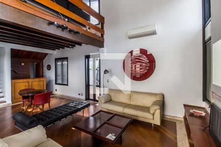 Sala  de casa de condomínio à venda com 4 quartos, 600m² em Residencial Zero (tambore), Santana de Parnaíba