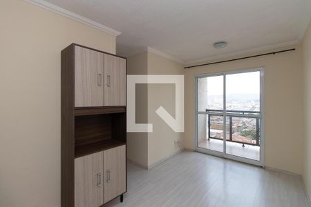 Sala de apartamento para alugar com 3 quartos, 69m² em Parque Edu Chaves, São Paulo