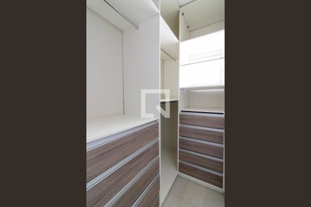 Closet/Quarto 1 de apartamento para alugar com 3 quartos, 100m² em Chácara da Barra, Campinas