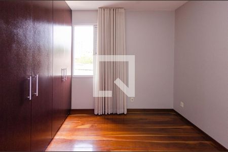 Quarto de apartamento à venda com 3 quartos, 85m² em Coração Eucarístico, Belo Horizonte