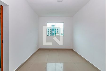 Suíte de apartamento para alugar com 2 quartos, 60m² em Cabral, Contagem