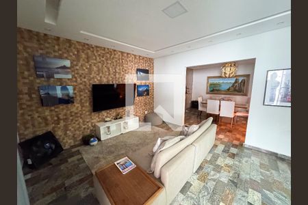 Sala4 de casa à venda com 3 quartos, 582m² em Riacho das Pedras, Contagem