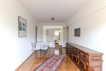 Sala de apartamento à venda com 2 quartos, 64m² em Vila Buarque, São Paulo