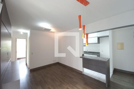 Sala de apartamento para alugar com 3 quartos, 75m² em Jardim Nova Europa, Campinas