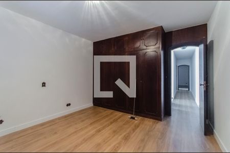 Quarto 1 de casa para alugar com 3 quartos, 221m² em Jardim da Gloria, São Paulo