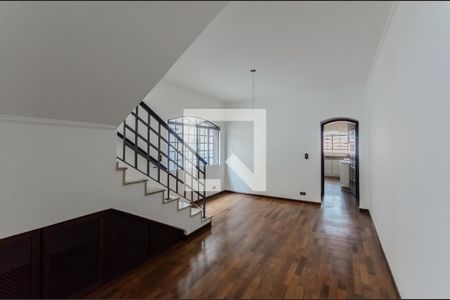 Sala de casa para alugar com 3 quartos, 221m² em Jardim da Gloria, São Paulo