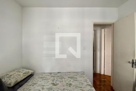 Quarto 1 de apartamento à venda com 2 quartos, 55m² em Laranjeiras, Rio de Janeiro