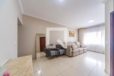 Sala de casa para alugar com 3 quartos, 180m² em Vila Apiai, Santo André