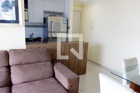 sala de apartamento para alugar com 2 quartos, 48m² em Bussocaba, Osasco