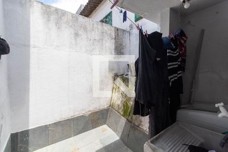 Casa à venda com 250m², 4 quartos e 2 vagas Casa à venda com 250m², 4 quartos e 2 vagasEdícula