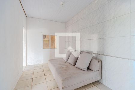 Quarto de casa para alugar com 1 quarto, 30m² em Vila Nova, Porto Alegre