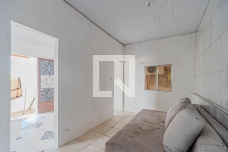 Quarto de casa para alugar com 1 quarto, 30m² em Vila Nova, Porto Alegre