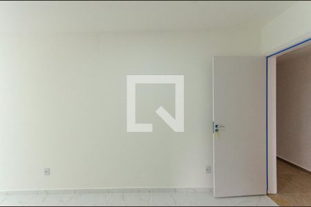 Sala de apartamento para alugar com 2 quartos, 38m² em Vila Santa Edwiges, São Paulo