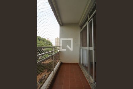 Sacada da Sala de estar de apartamento à venda com 3 quartos, 160m² em Cambuí, Campinas