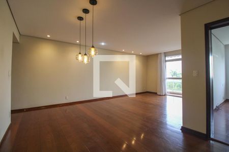 Sala de estar de apartamento à venda com 3 quartos, 160m² em Cambuí, Campinas