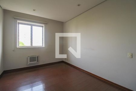 Sala de TV de apartamento à venda com 3 quartos, 160m² em Cambuí, Campinas