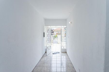 Entrada de casa para alugar com 2 quartos, 93m² em Vila Zat, São Paulo