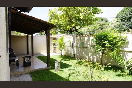 Quintal de casa à venda com 3 quartos, 203m² em Anil, Rio de Janeiro